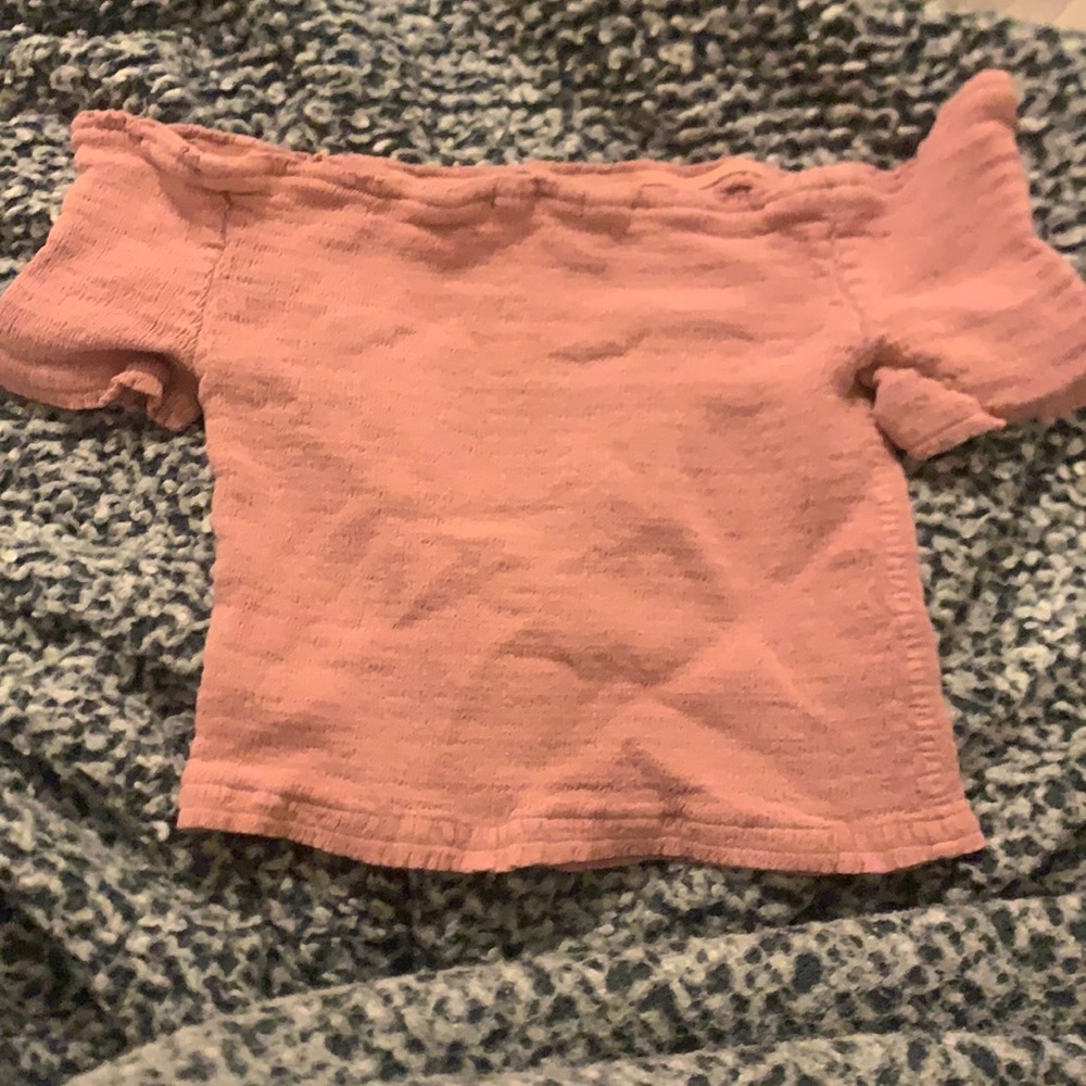 pink/coral ambiance off the shoulder crop top. size medium